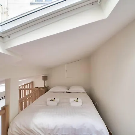 Superbe Maisonnette Neuve Au Coeur De Paris