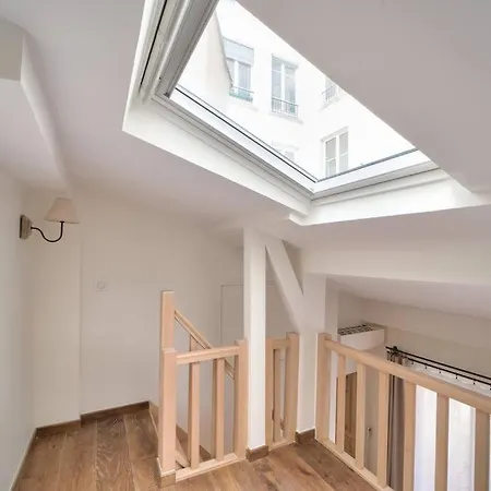 Apartment Superbe Maisonnette Neuve Au Coeur De Paris