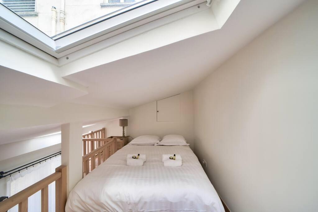Superbe Maisonnette Neuve Au Coeur De Paris